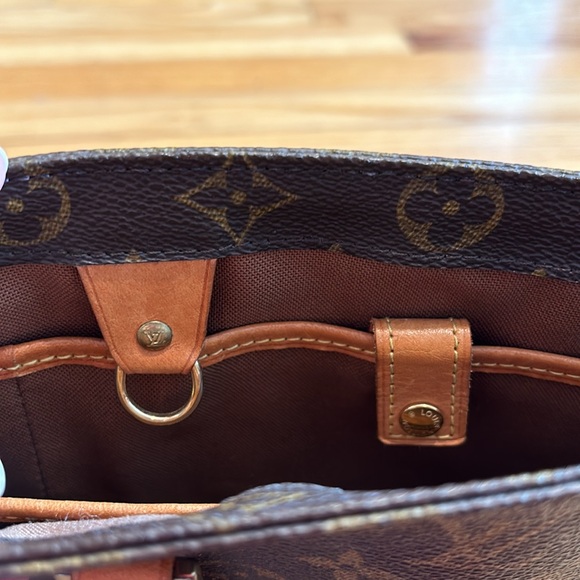 Louis Vuitton Monogram Small Handbag Pocketbook - Picture 8 of 11